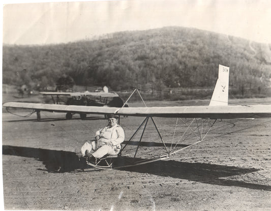 Vintage black and white photograph of an aviator with an early aircraft - Image: Folder17-13